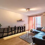 Flexible Selfcheckins 31 - Zagreb - Garage - Loggia - New